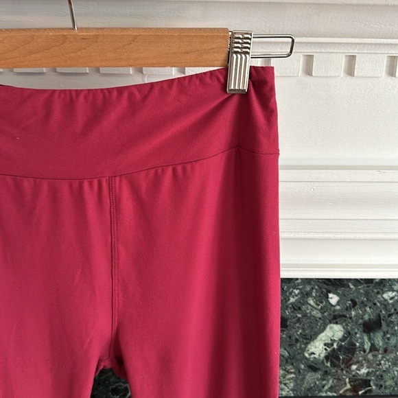 Lularoe OS Leggings, Solid Raspberry Pink/Red - Picture 2 of 6
